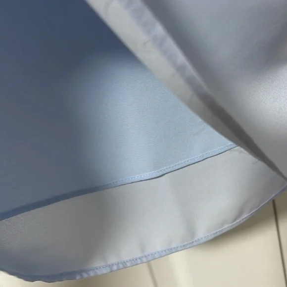 CONTEMPORAINE Minimalist V-neck tank top, sz med - Picture 5 of 8